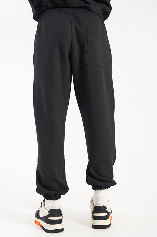 BLACK SWEATPANTS