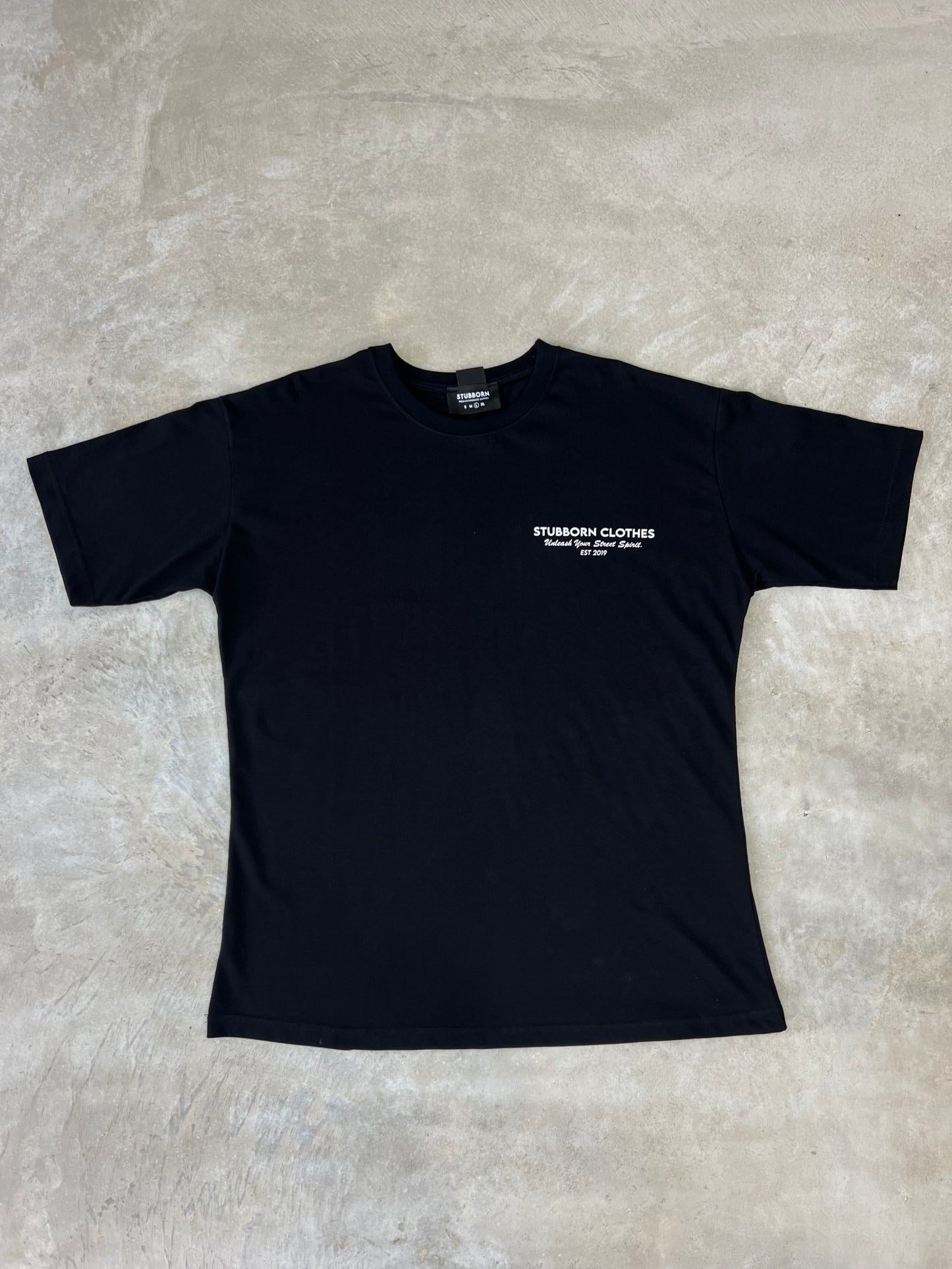 BLACK T-SHIRT